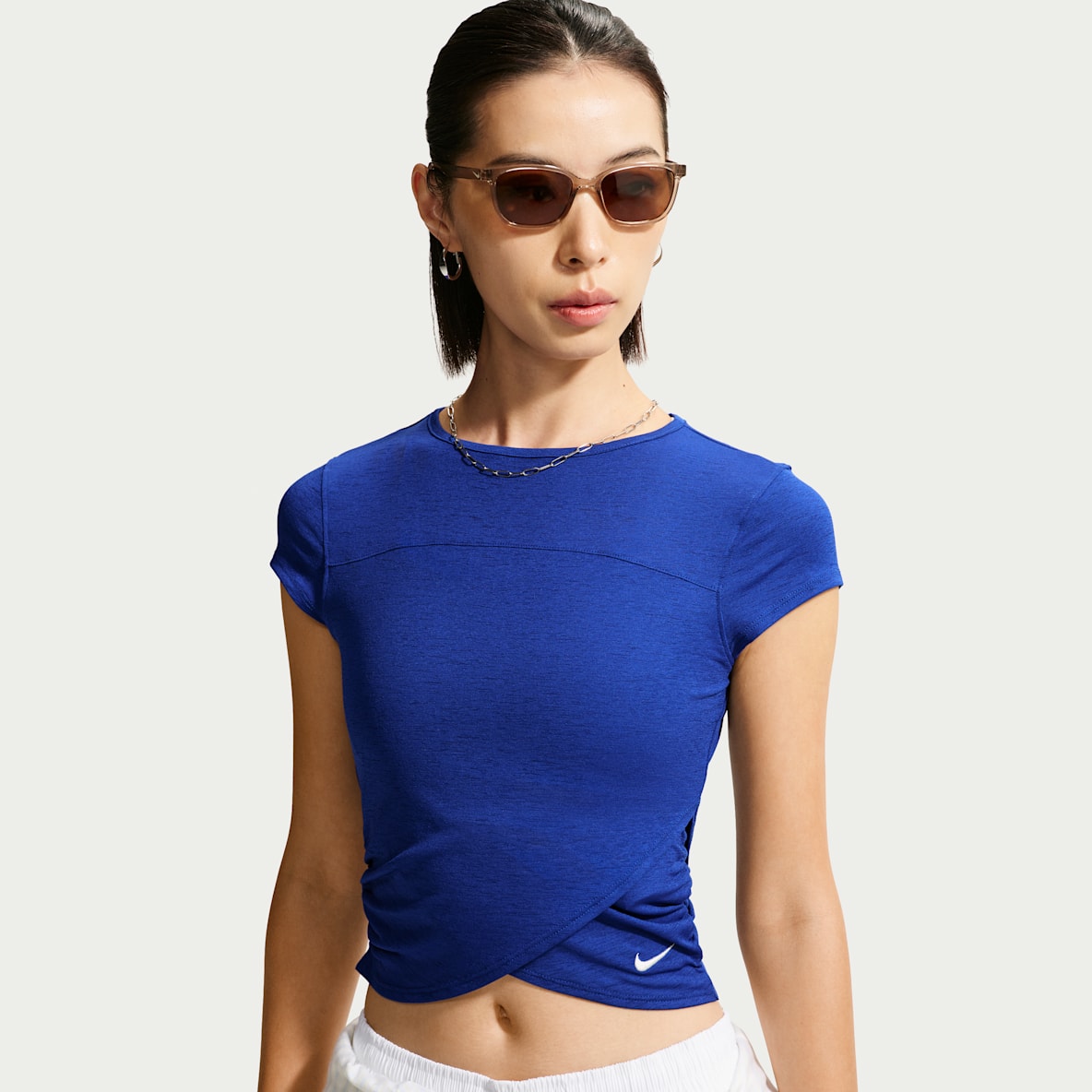 Nike Sportswear 女子修身交叠式短袖上衣