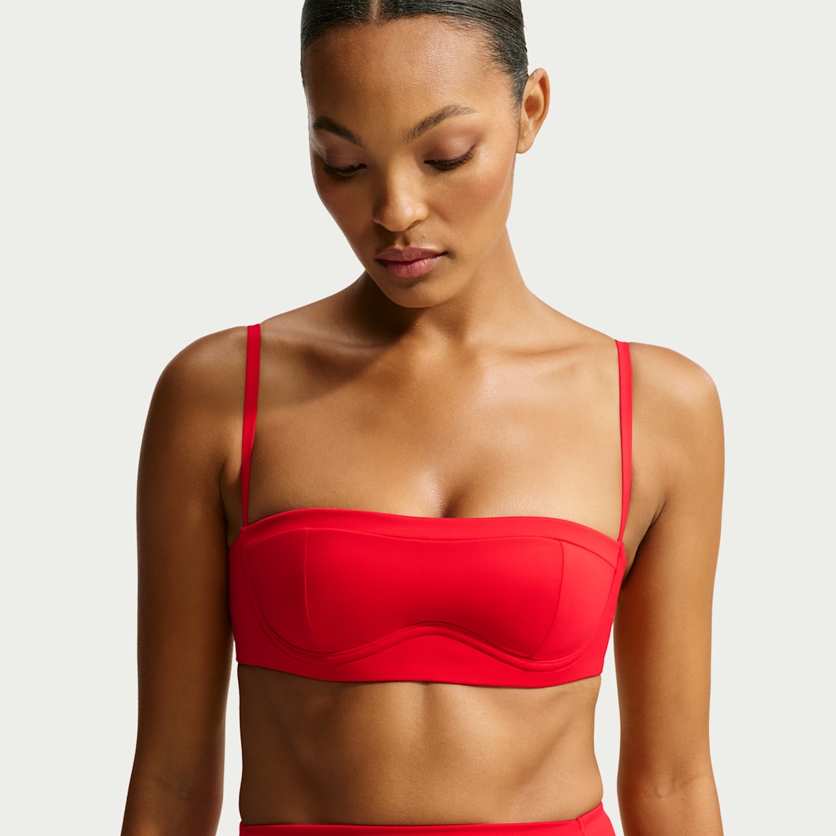 NikeSKIMS Matte 女子速干半罩杯式运动内衣
