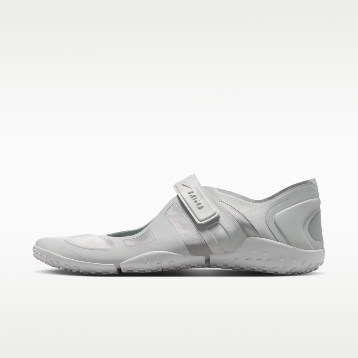 NikeSKIMS Rift Satin 女子运动鞋