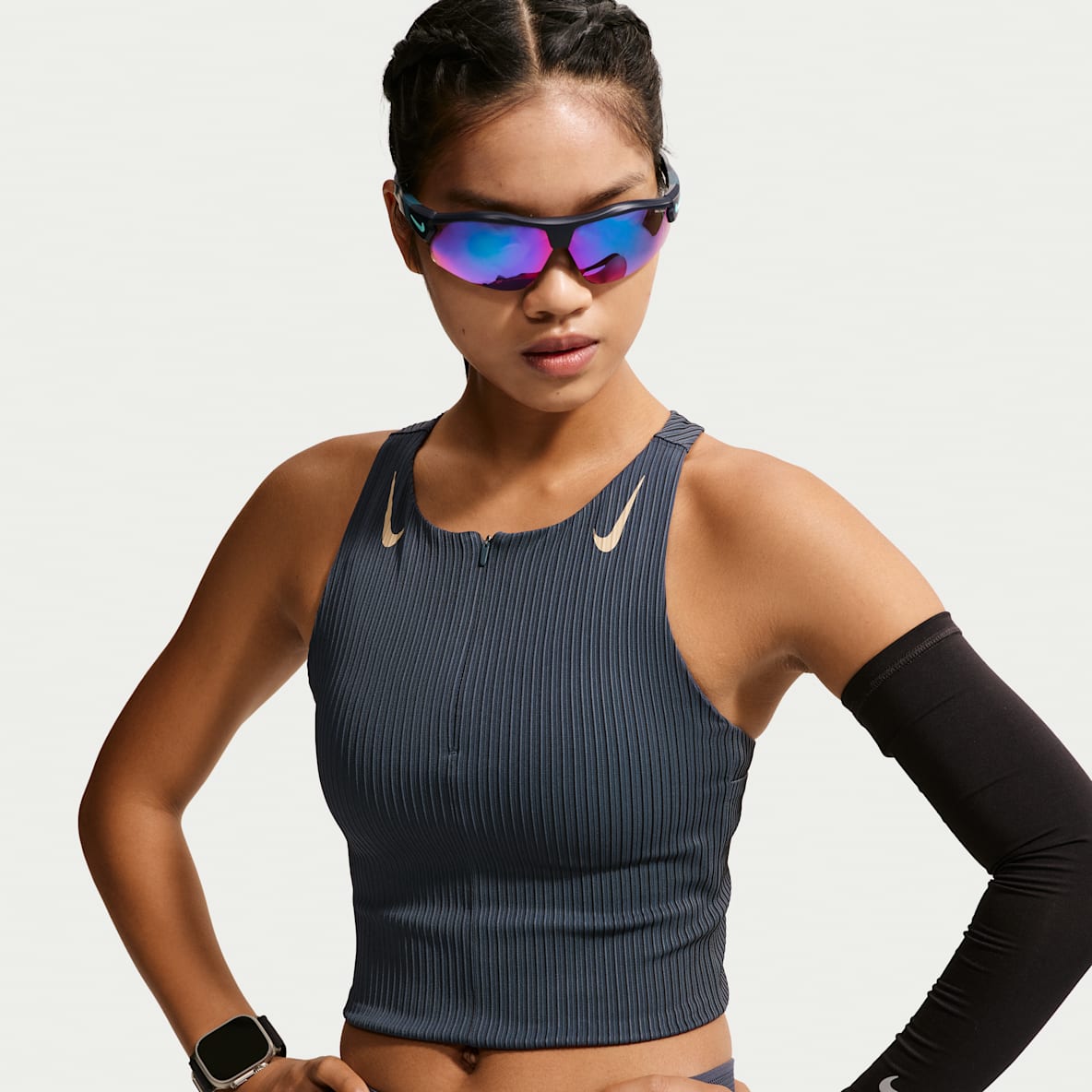 Nike AeroSwift Dri-FIT ADV 女子速干短款跑步背心