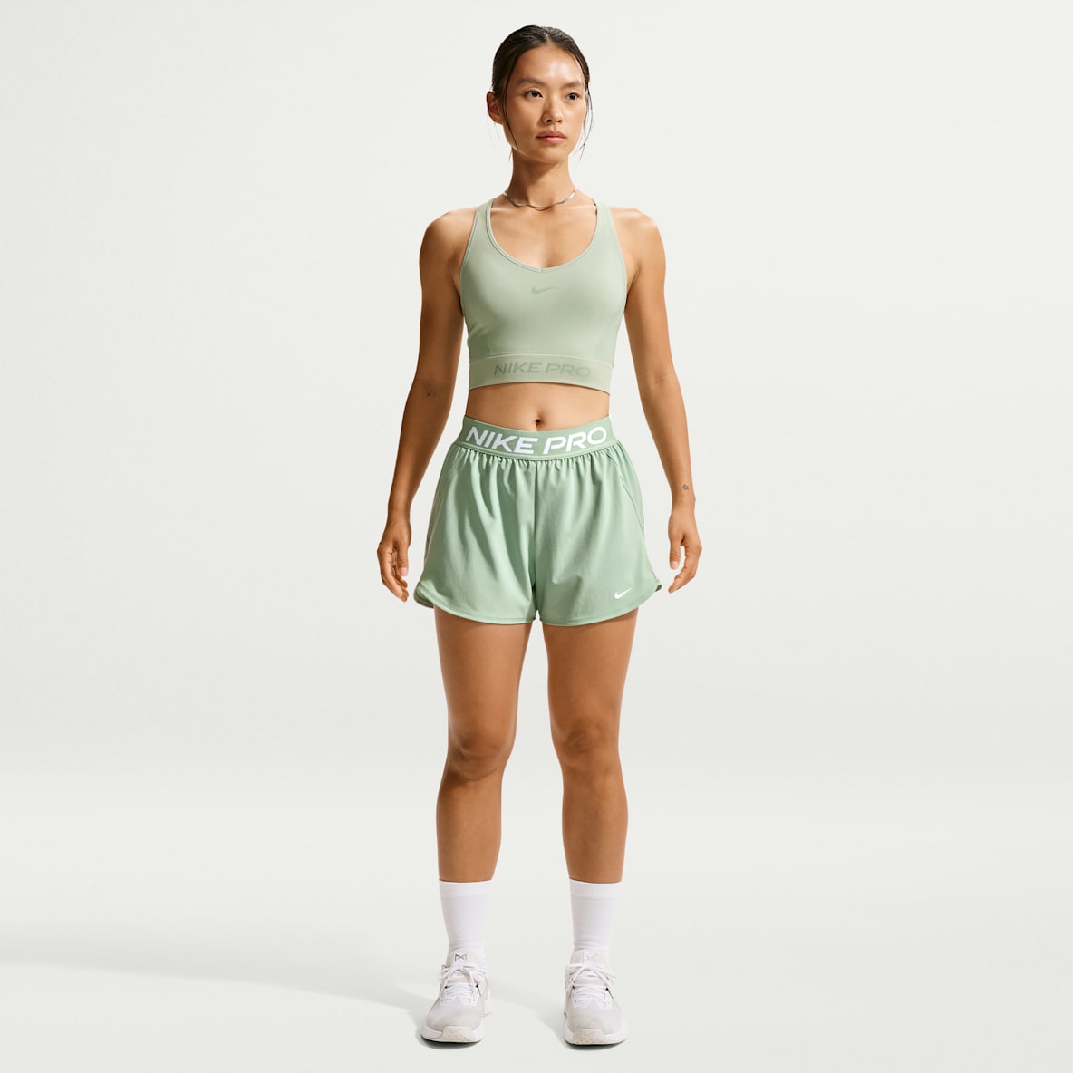 Nike Pro 女子速干二合一训练短裤