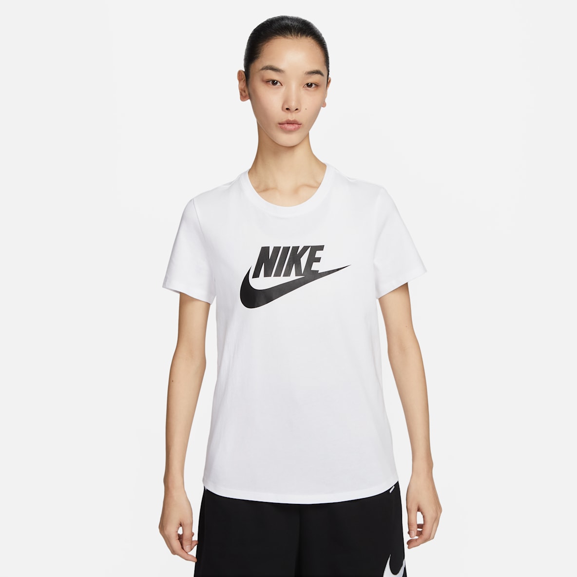 Nike Sportswear Essentials 女子标志T恤