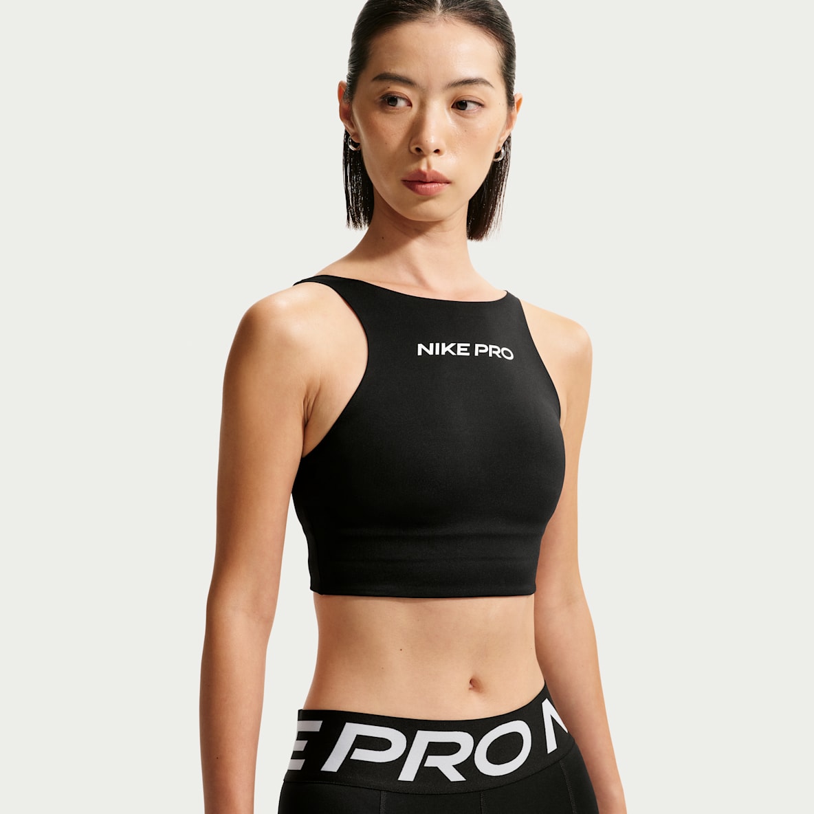 Nike Pro Sculpt 女子速干中强度支撑衬垫训练内衣