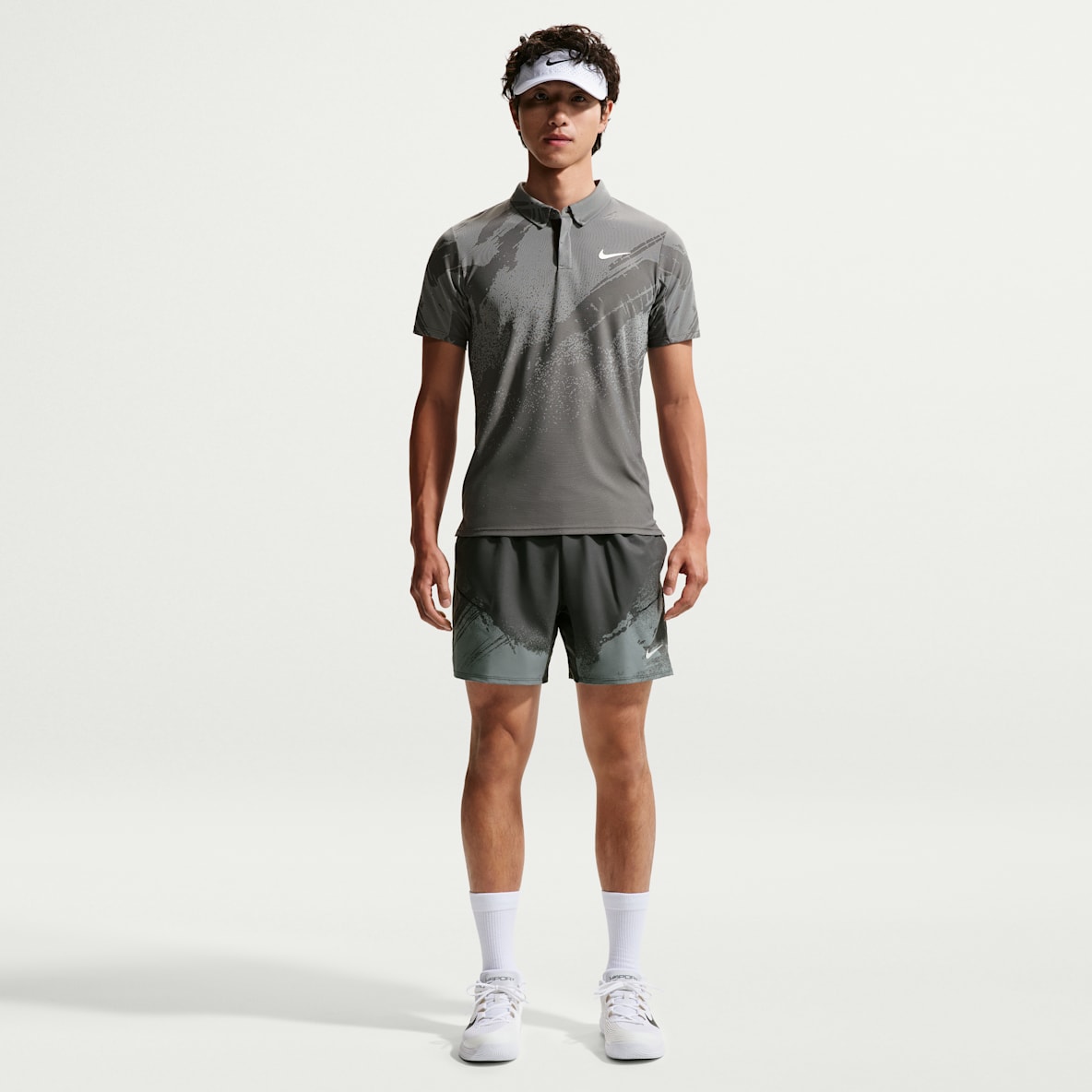 NikeCourt Slam Dri-FIT 扬尼克·辛纳同款男子速干网球短裤