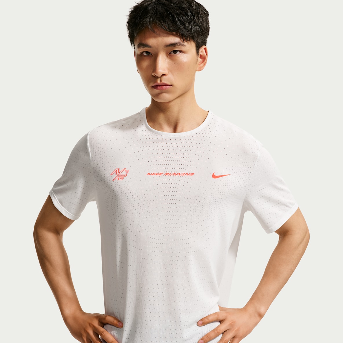 Nike AeroSwift Dri-FIT ADV 男子速干短袖跑步上衣