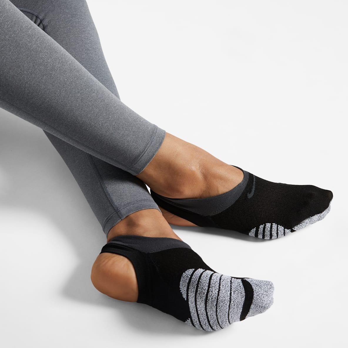 NikeGrip Studio 女子速干训练浅口袜（1 双）