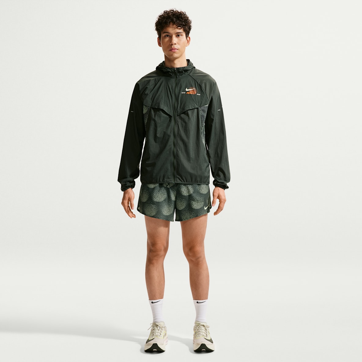 Nike Stride Dri-FIT 男子速干跑步短裤（含衬裤）