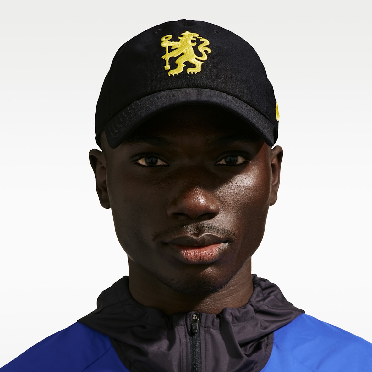 2025/26 赛季切尔西 Nike Club 五片式速干运动帽
