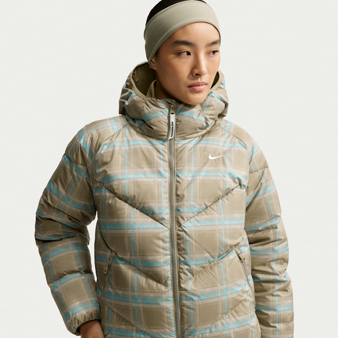 Nike Sportswear Storm-FIT 女子防风拒水连帽羽绒夹克