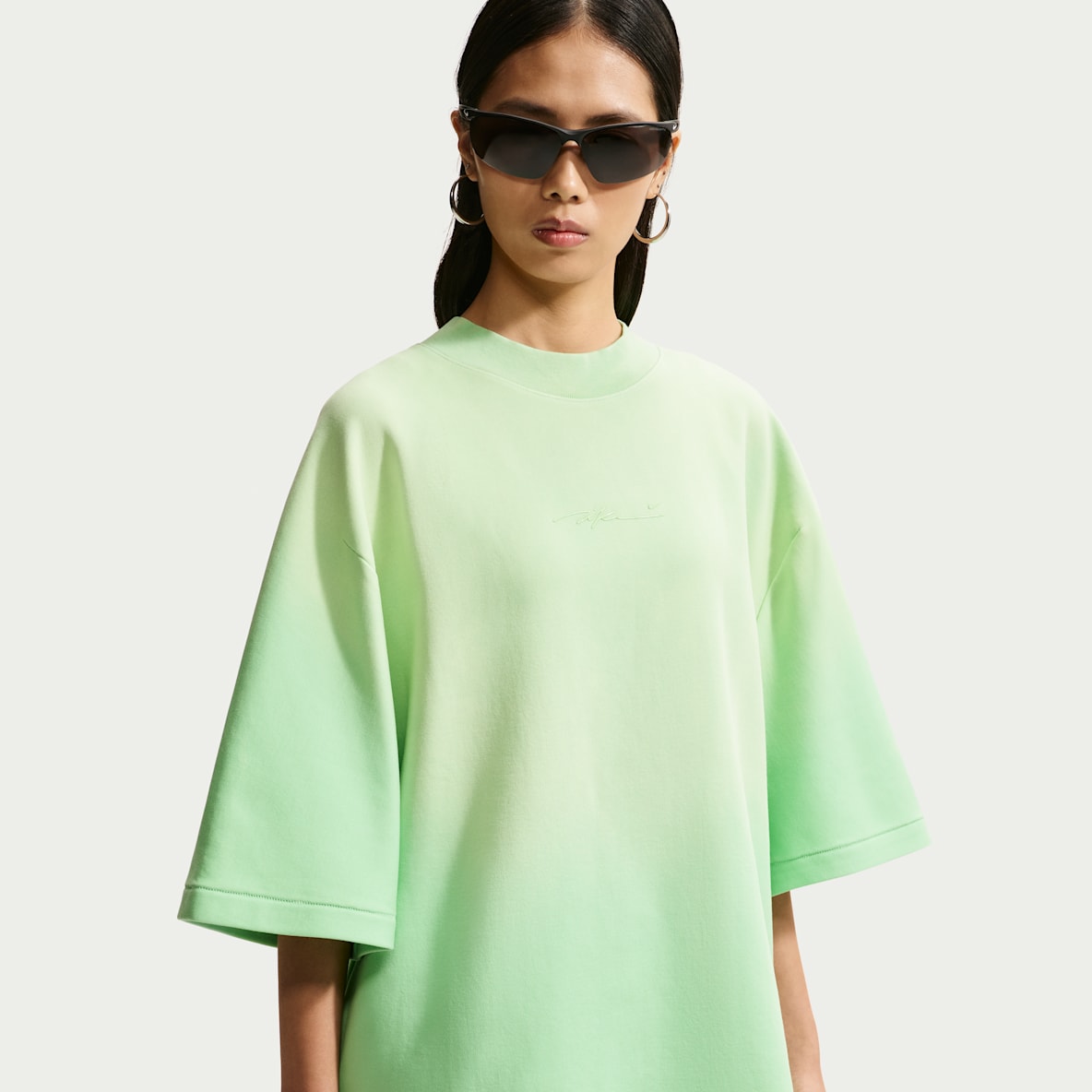 Nike Energy 女子 Oversize 风短袖T恤