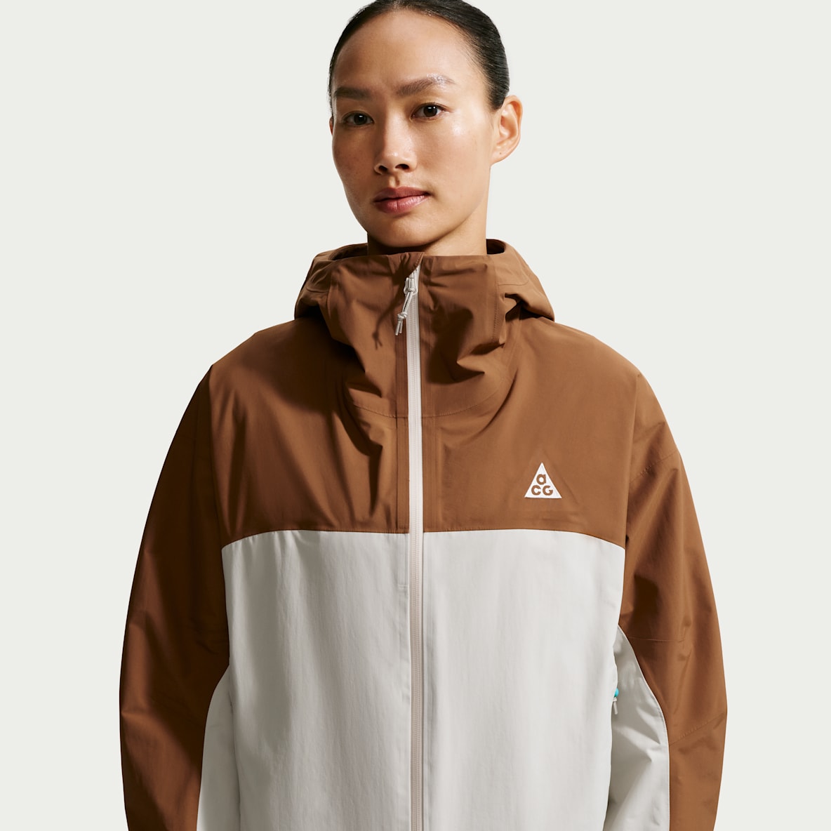Nike ACG "Morpho" Storm-FIT ADV 2.5L 女子防风防水雨天夹克硬壳冲锋衣