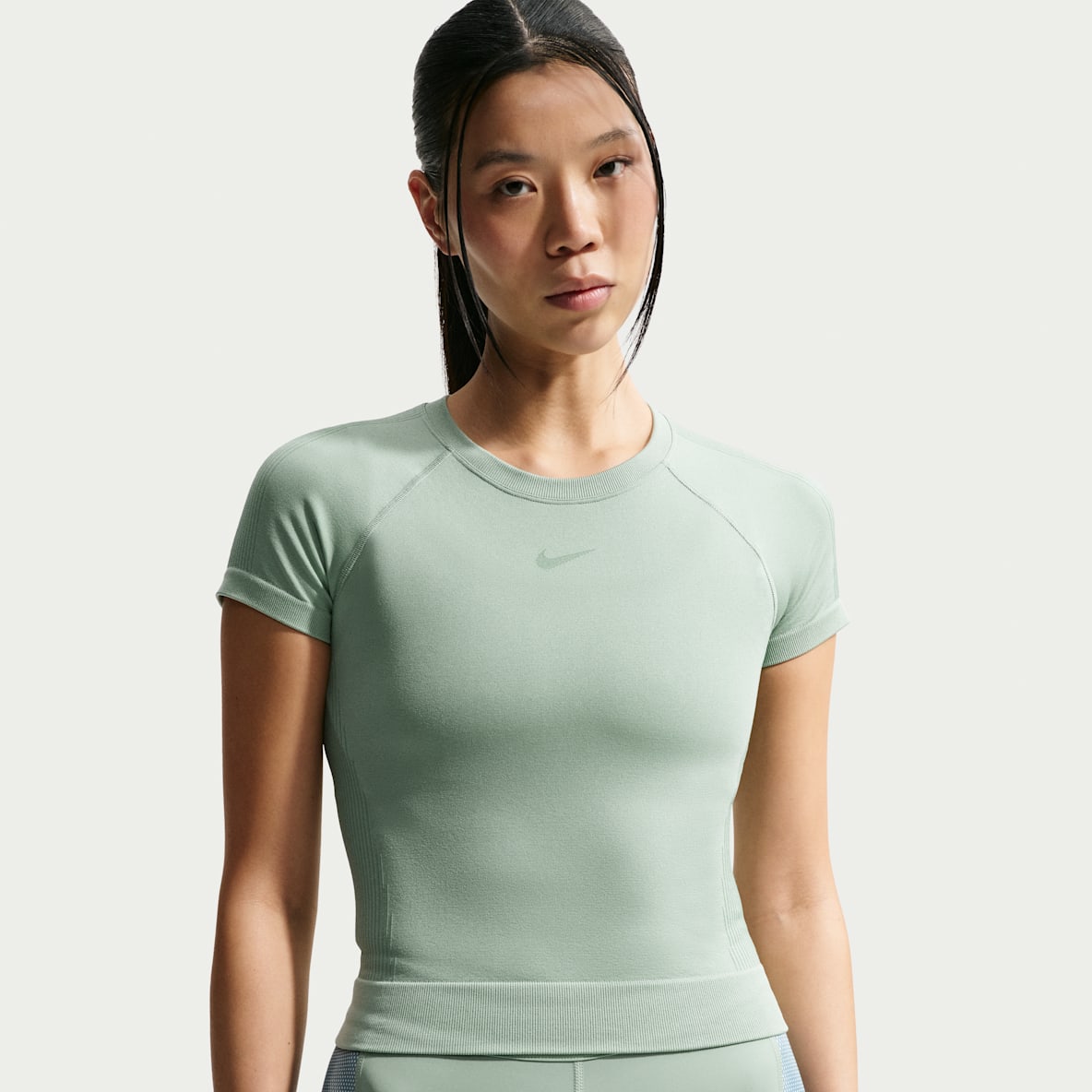 Nike Pro Dri-FIT 女子平整缝线速干紧身训练T恤