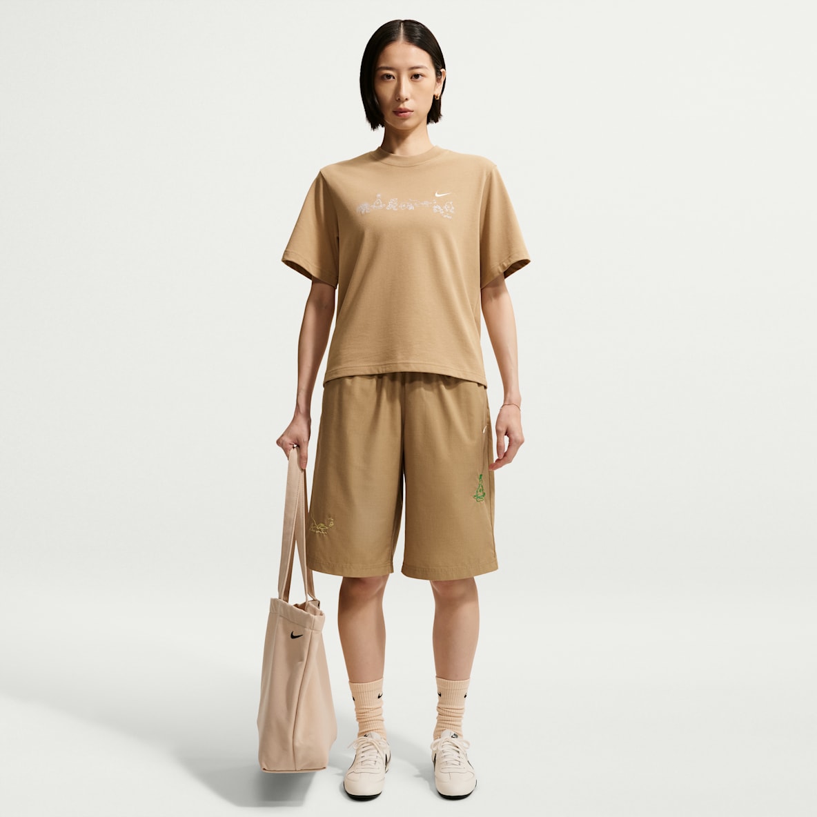 Nike Sportswear 女子中腰宽松短裤