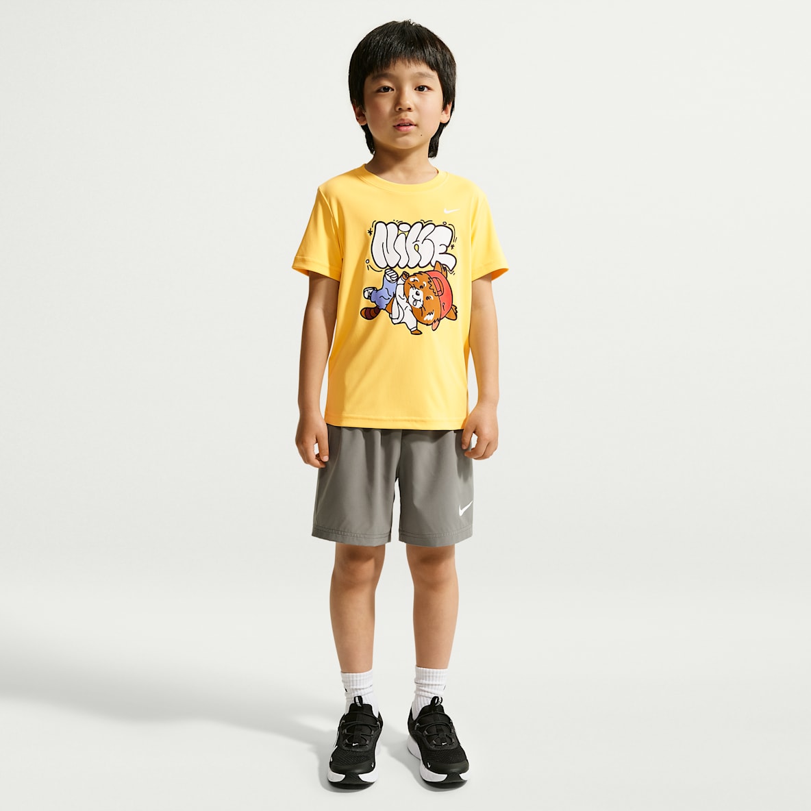 Nike Red Panda 幼童速干短袖T恤和短裤套装