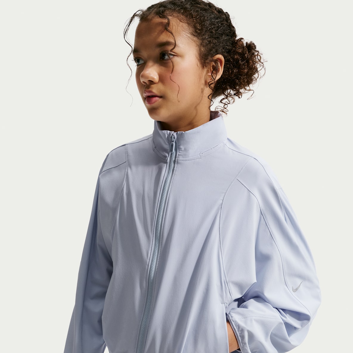 Nike MAVN 耐克好动心系列大童（女孩）拒水梭织夹克防晒衣