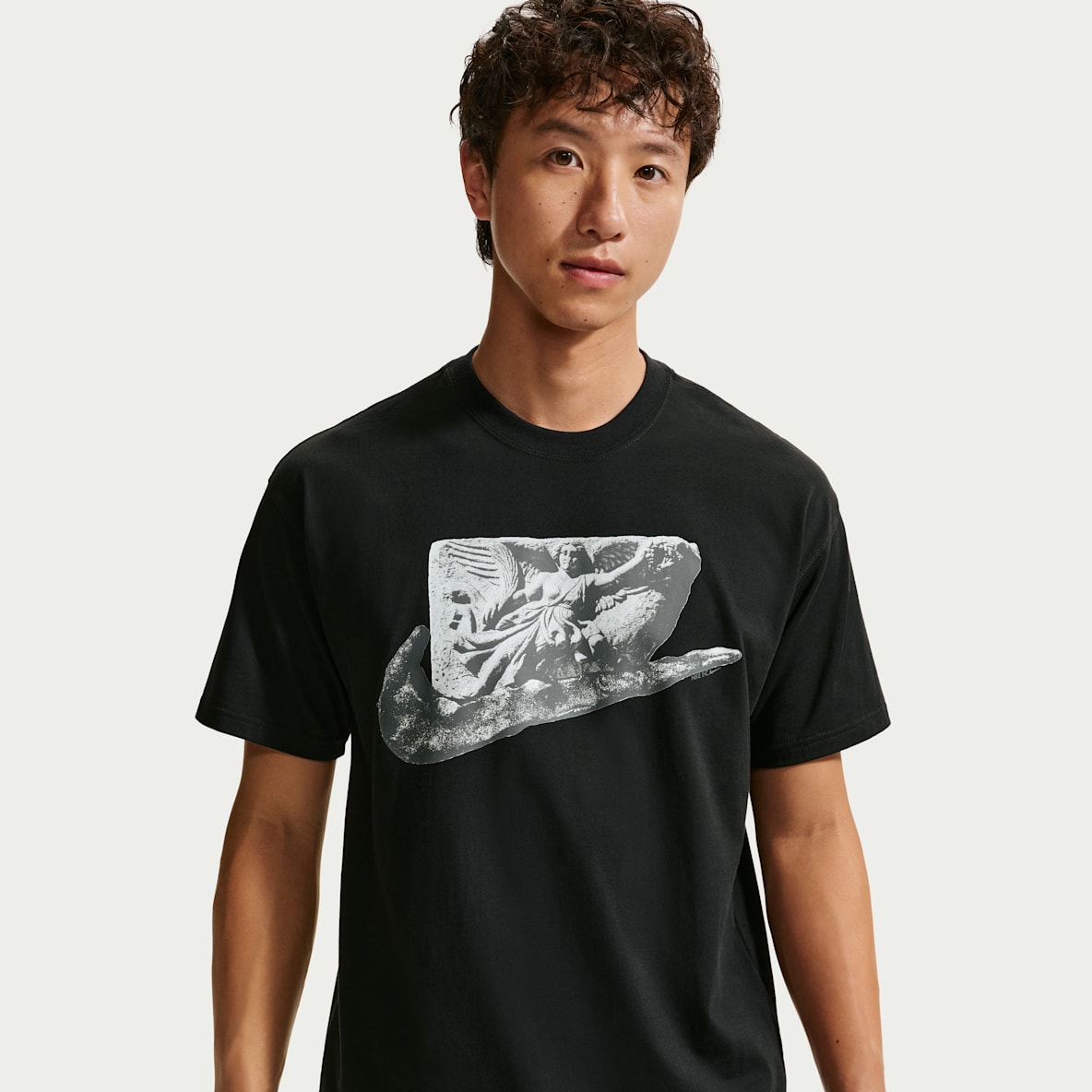 Nike Sportswear 男子短袖T恤