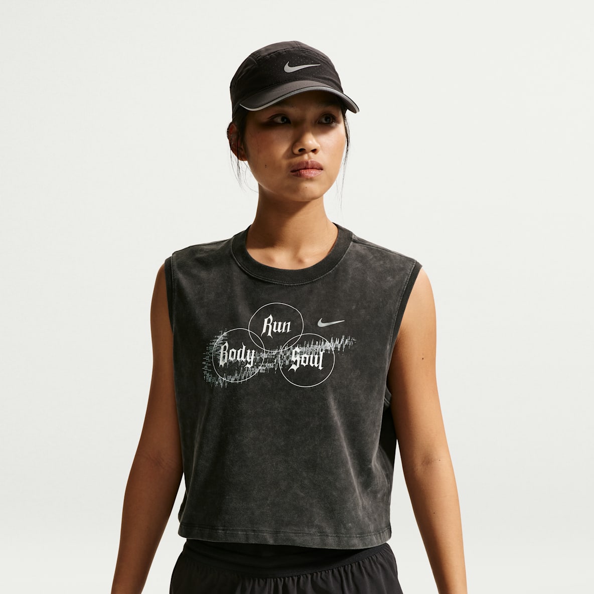 Nike Swift Dri-FIT 女子速干无袖跑步上衣