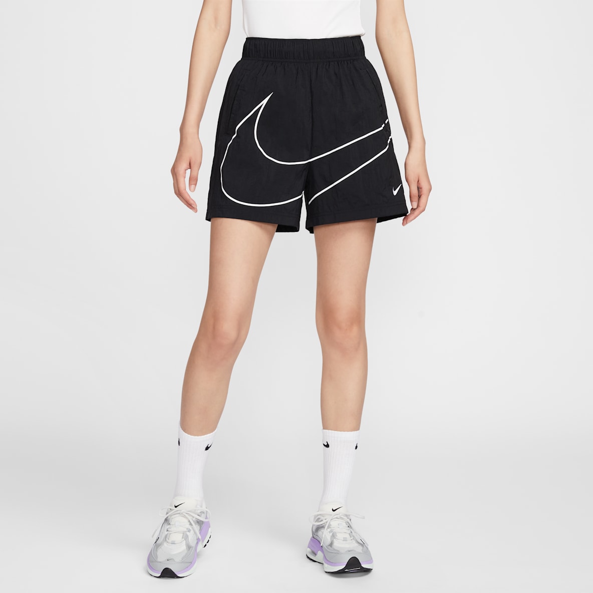 Nike Sportswear Essential 女子梭织短裤
