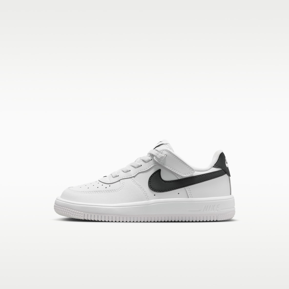 Nike Force 1 Low EasyOn Nike Force 1 Low EasyOn 幼童运动鞋