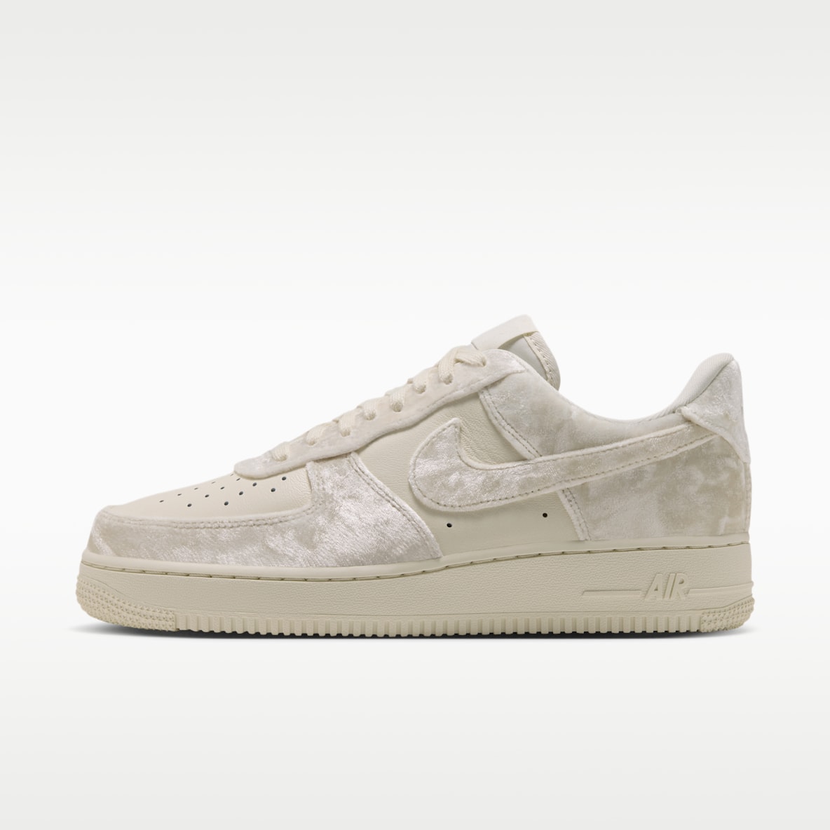 Nike Air Force 1 '07 SE Velvet 女子空军一号运动鞋