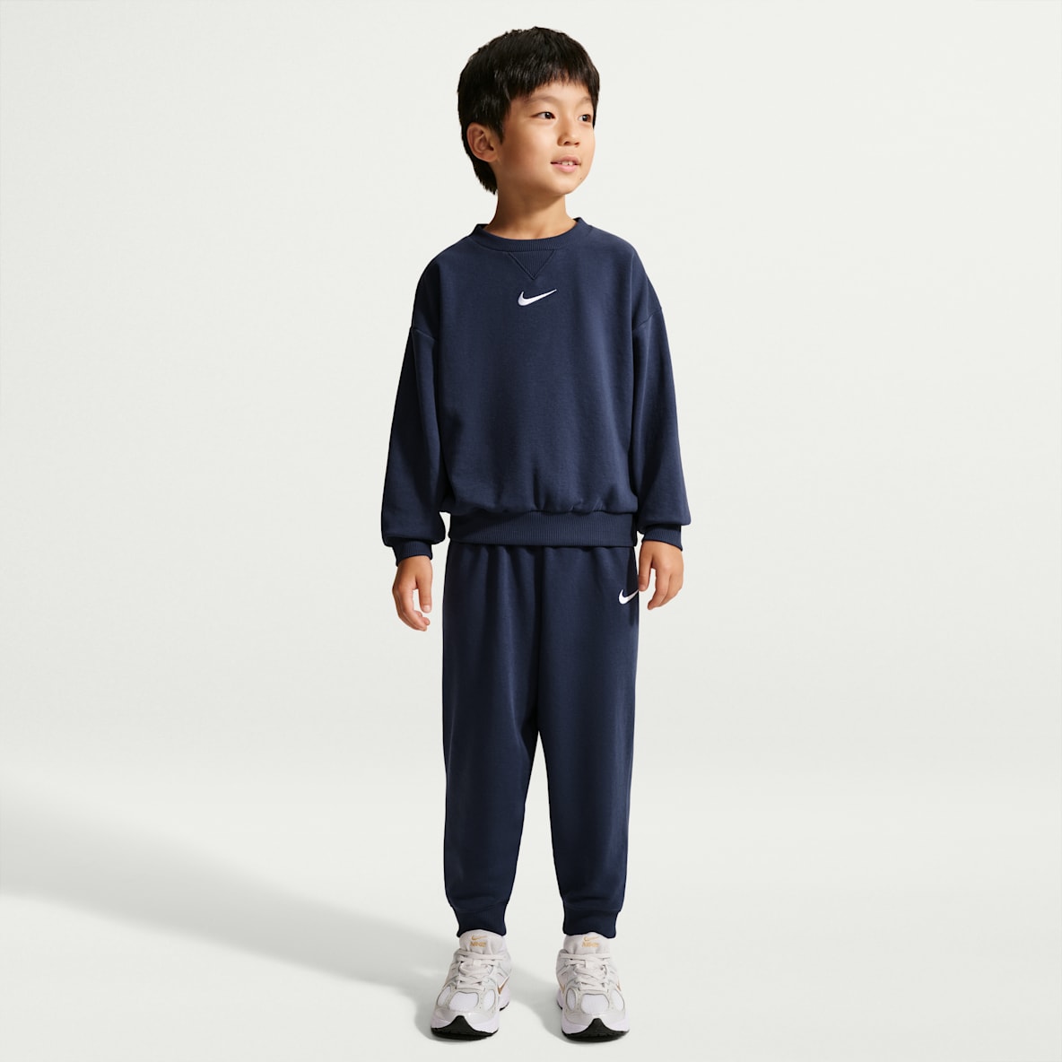 Nike 幼童法式毛圈圆领上衣和长裤套装