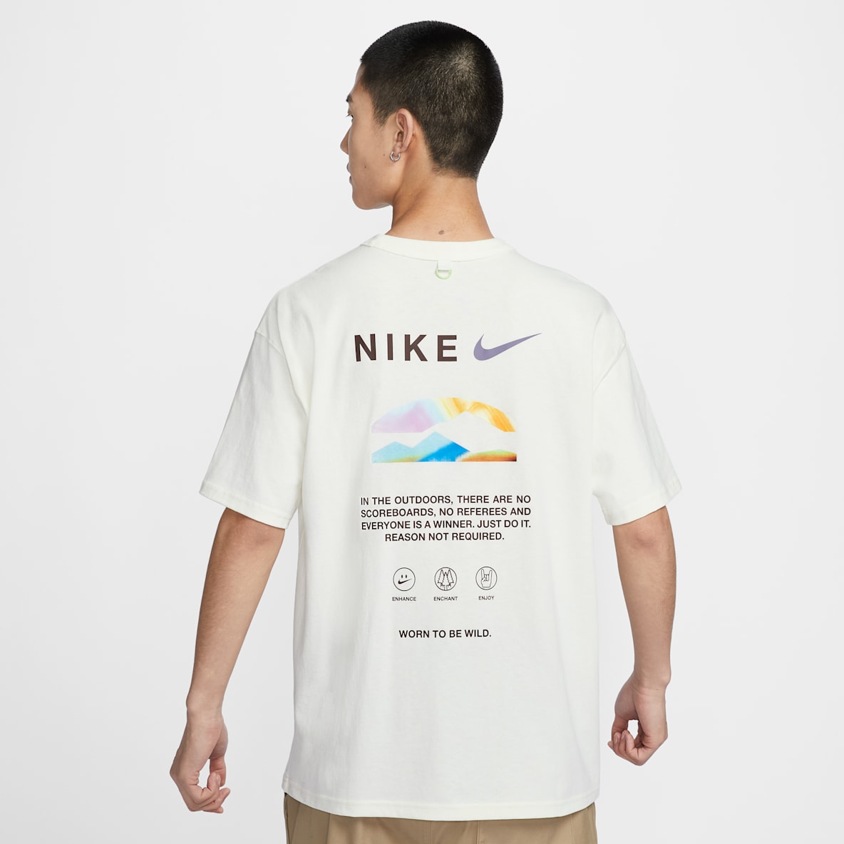 Nike Sportswear Premium Essentials 男子短袖T恤