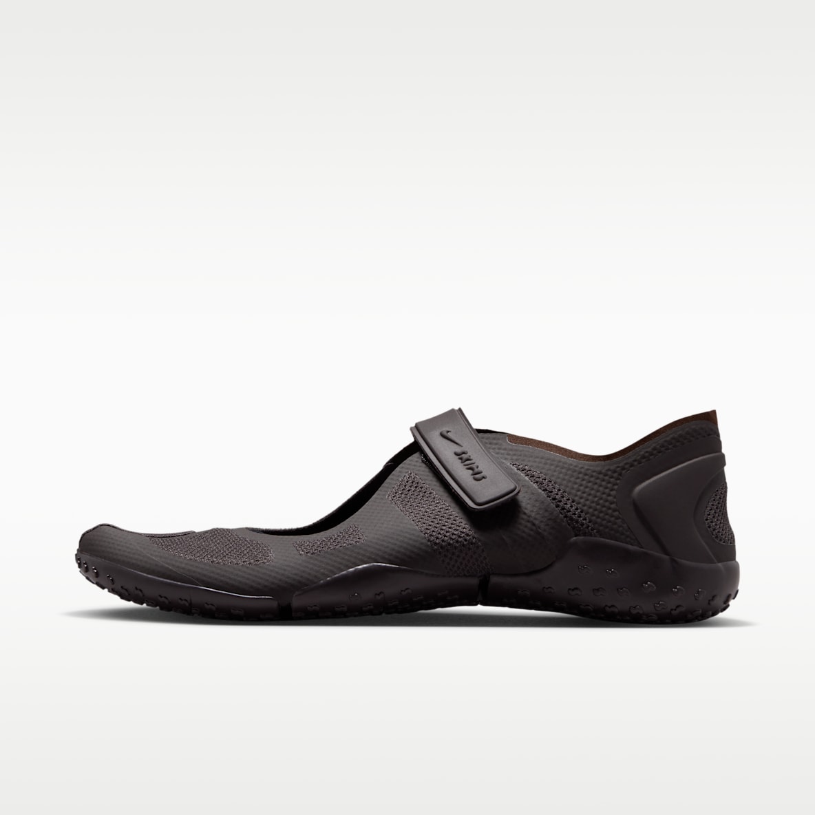 NikeSKIMS Rift Mesh 女子运动鞋