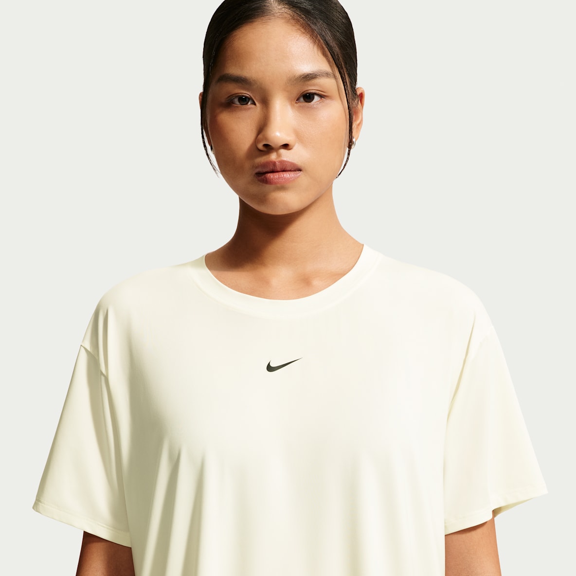 Nike One Dri-FIT 女子速干短袖上衣
