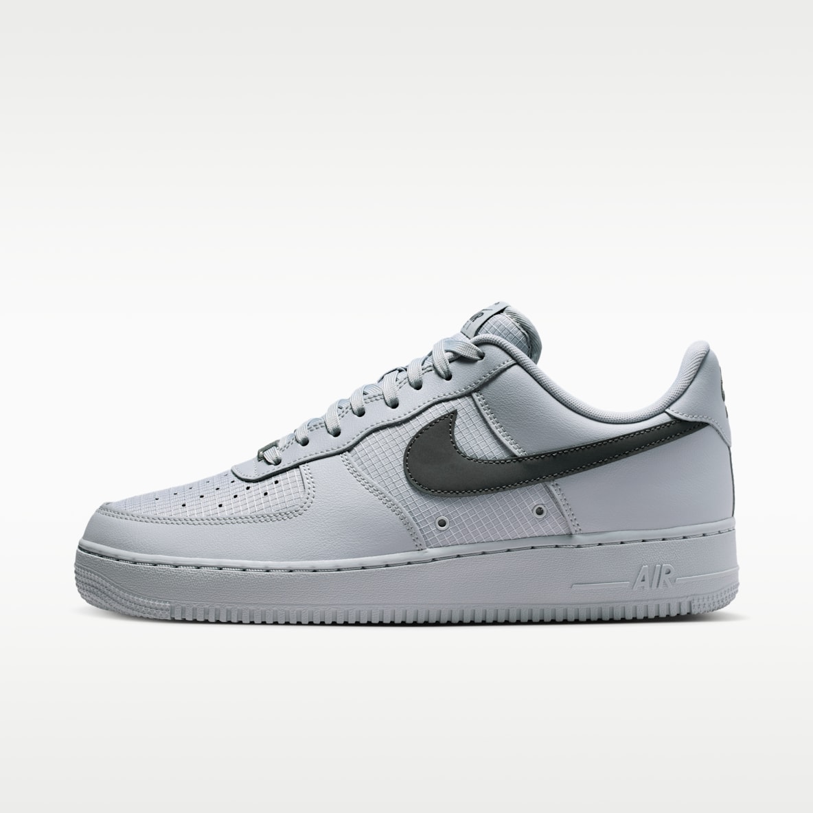 Nike Air Force 1 '07 LV8 Nike Air Force 1 '07 LV8 男子空军一号运动鞋