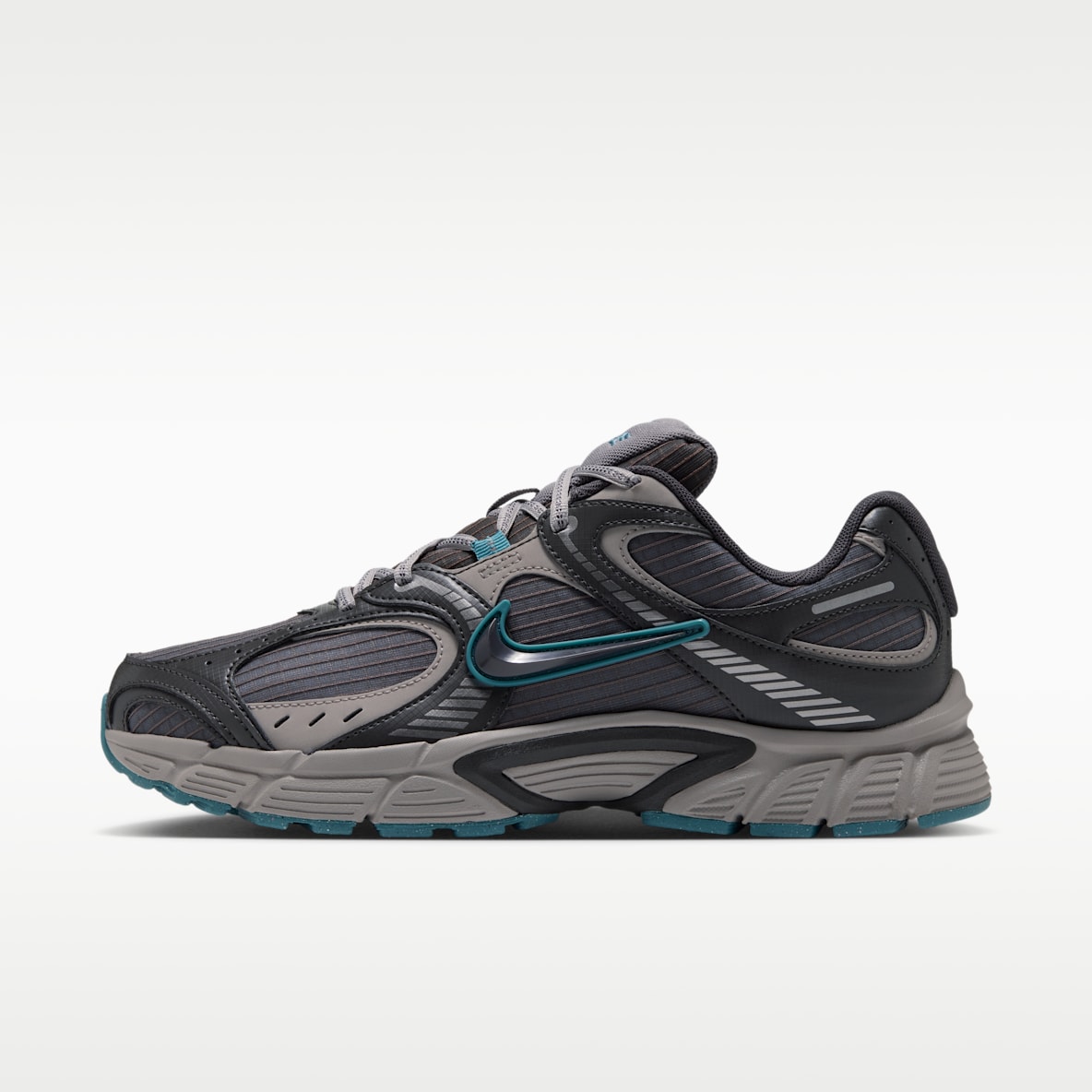 Nike V5 RNR Ripstop 男子运动鞋