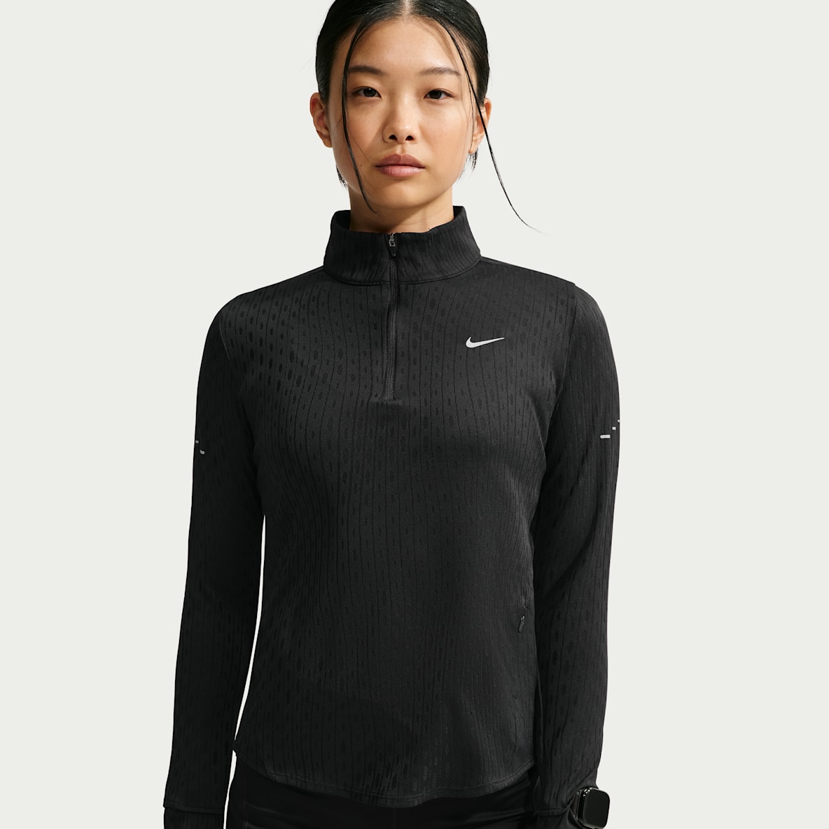 Nike Swift Aero-FIT 女子 1/4 拉链开襟跑步上衣