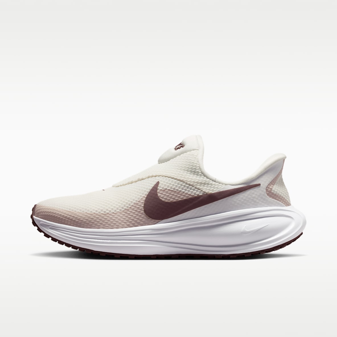 Nike Revolution 8 EasyOn 女子公路跑步鞋
