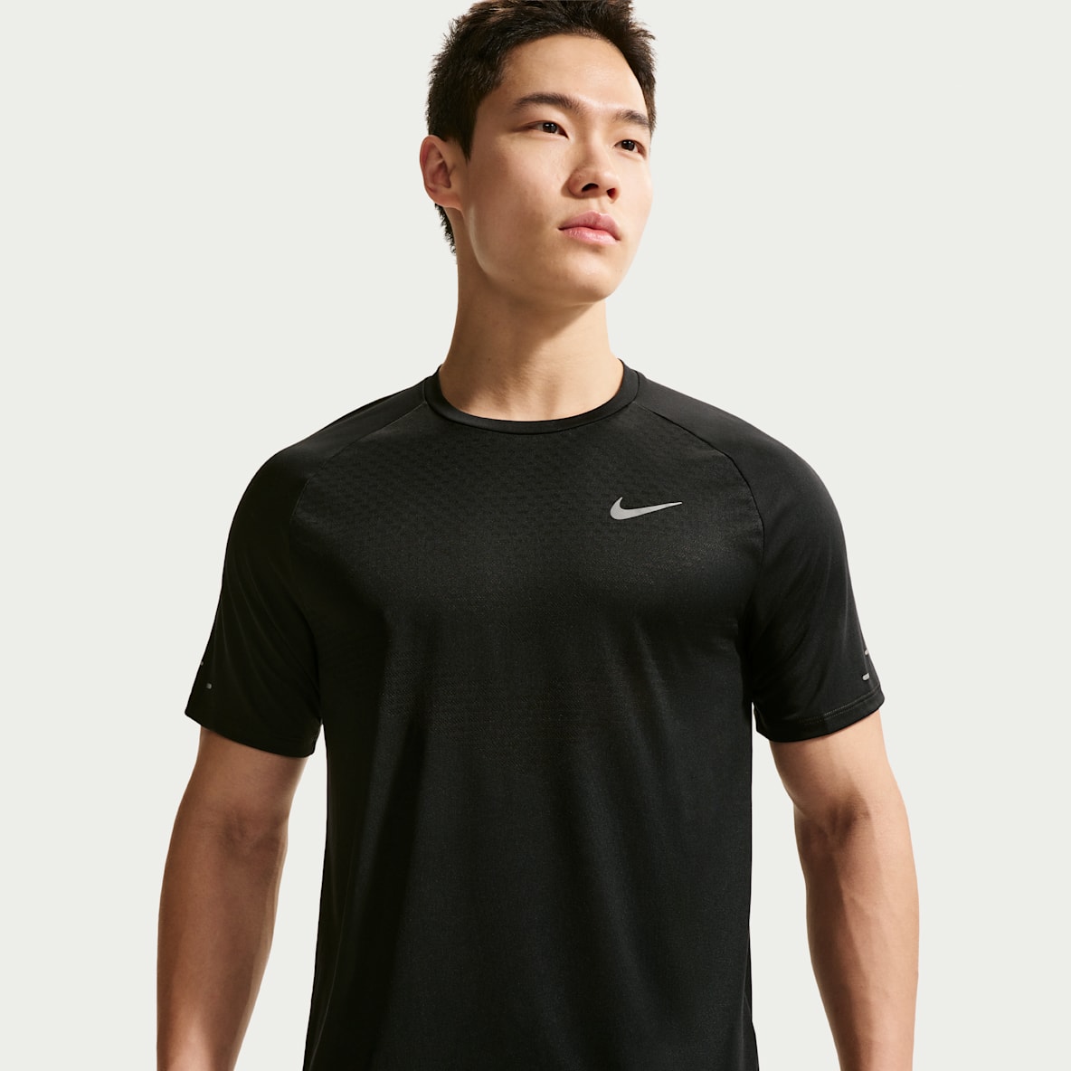 Nike Stride Dri-FIT ADV 男子速干短袖跑步上衣