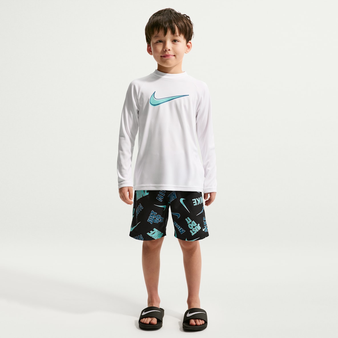 Nike Swim 幼童长袖上衣和短裤套装