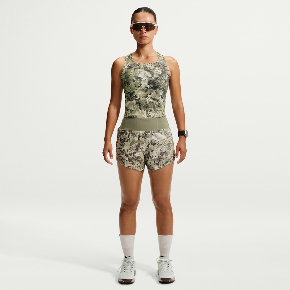 ACG "Chamo Camo" Dri-FIT 女子速干越野跑步短裤(含衬裤)