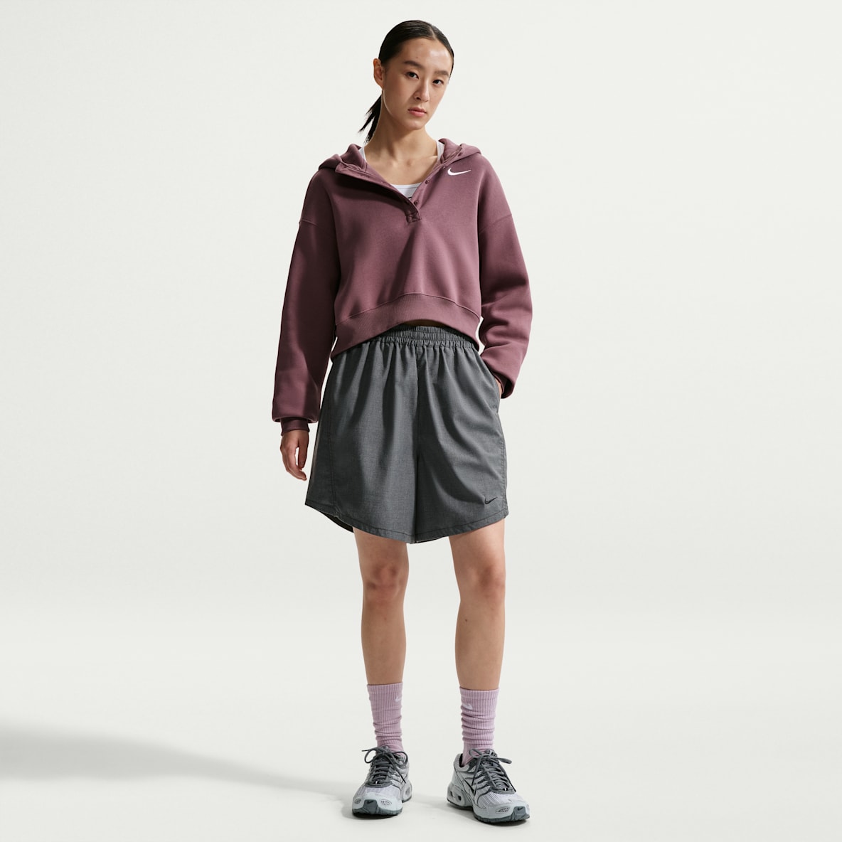Nike Sportswear 女子 Oversize 风中腰梭织短裤