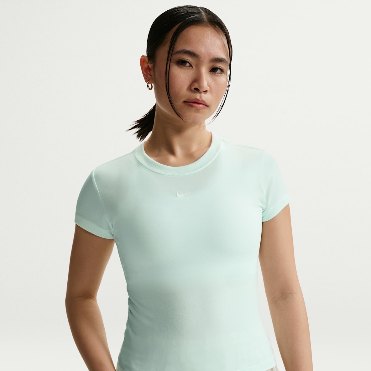 Nike Sportswear Chill Knit 女子T恤