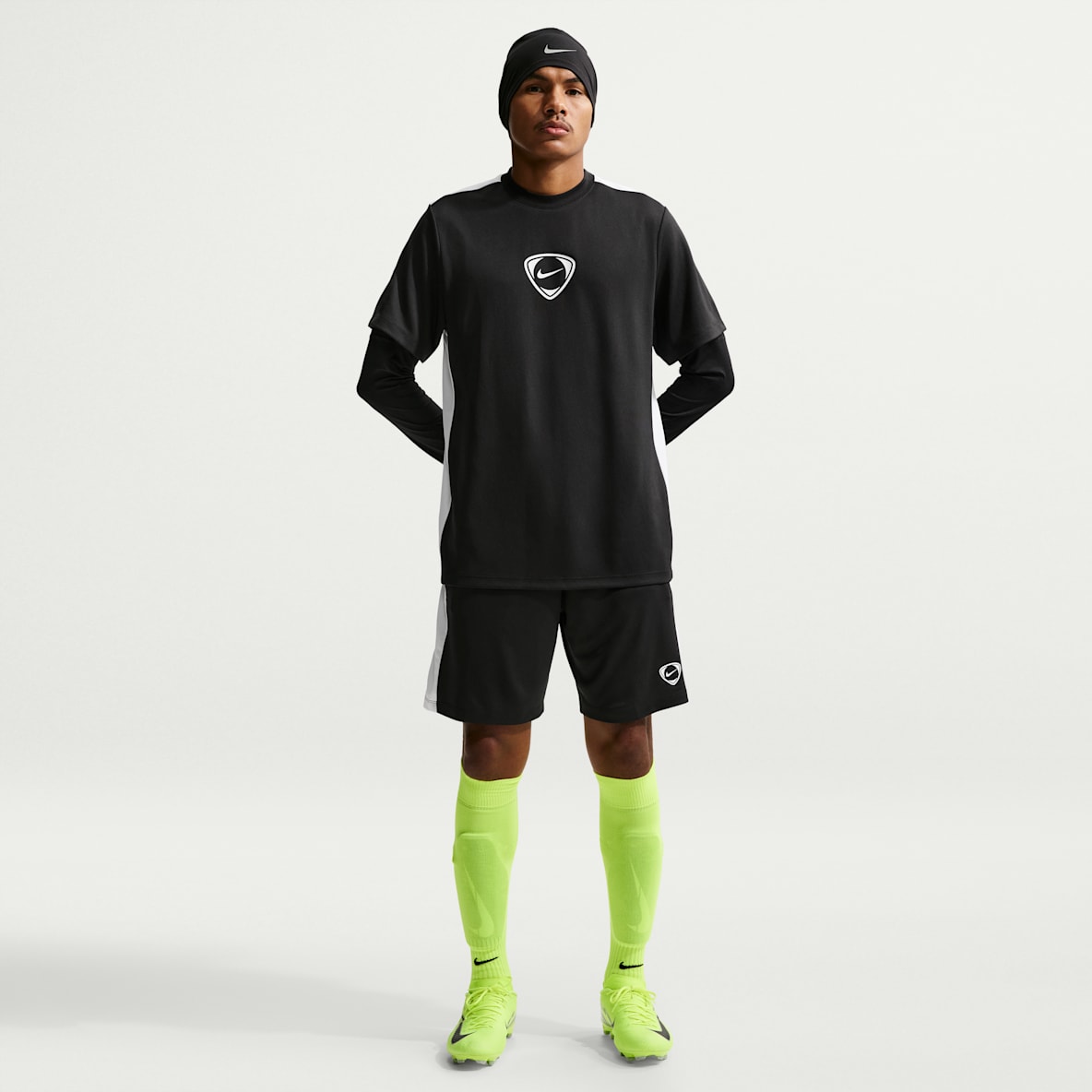 Nike Academy+ Dri-FIT 男子速干足球短裤