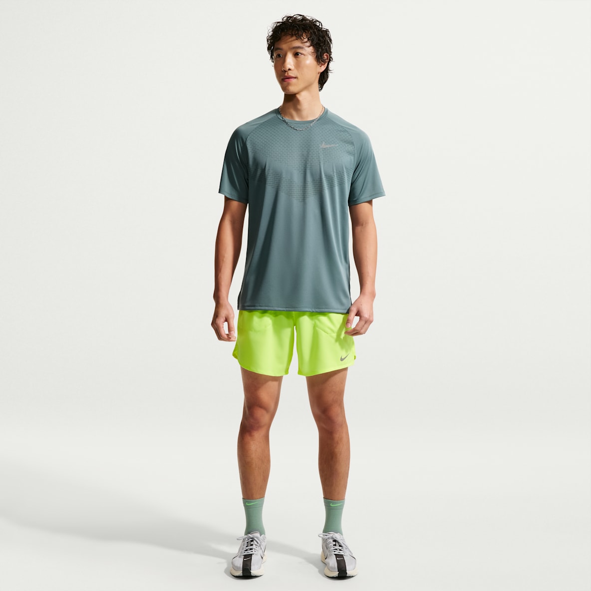 Nike Stride Dri-FIT 男子速干跑步短裤（无衬裤）