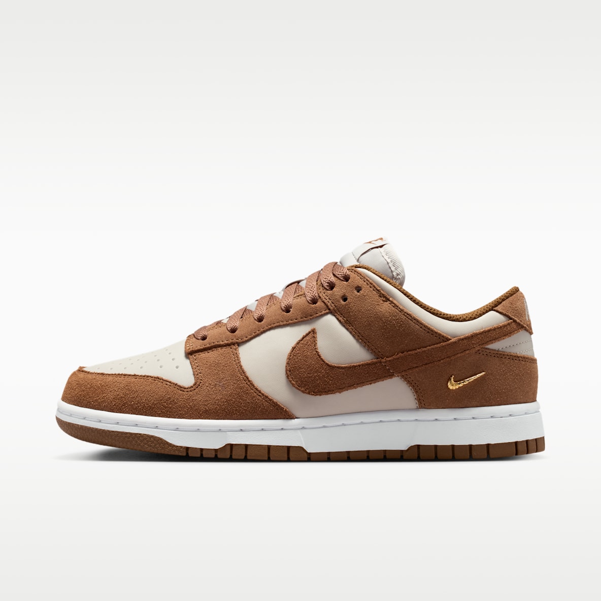Nike Dunk Low Suede 女子运动鞋