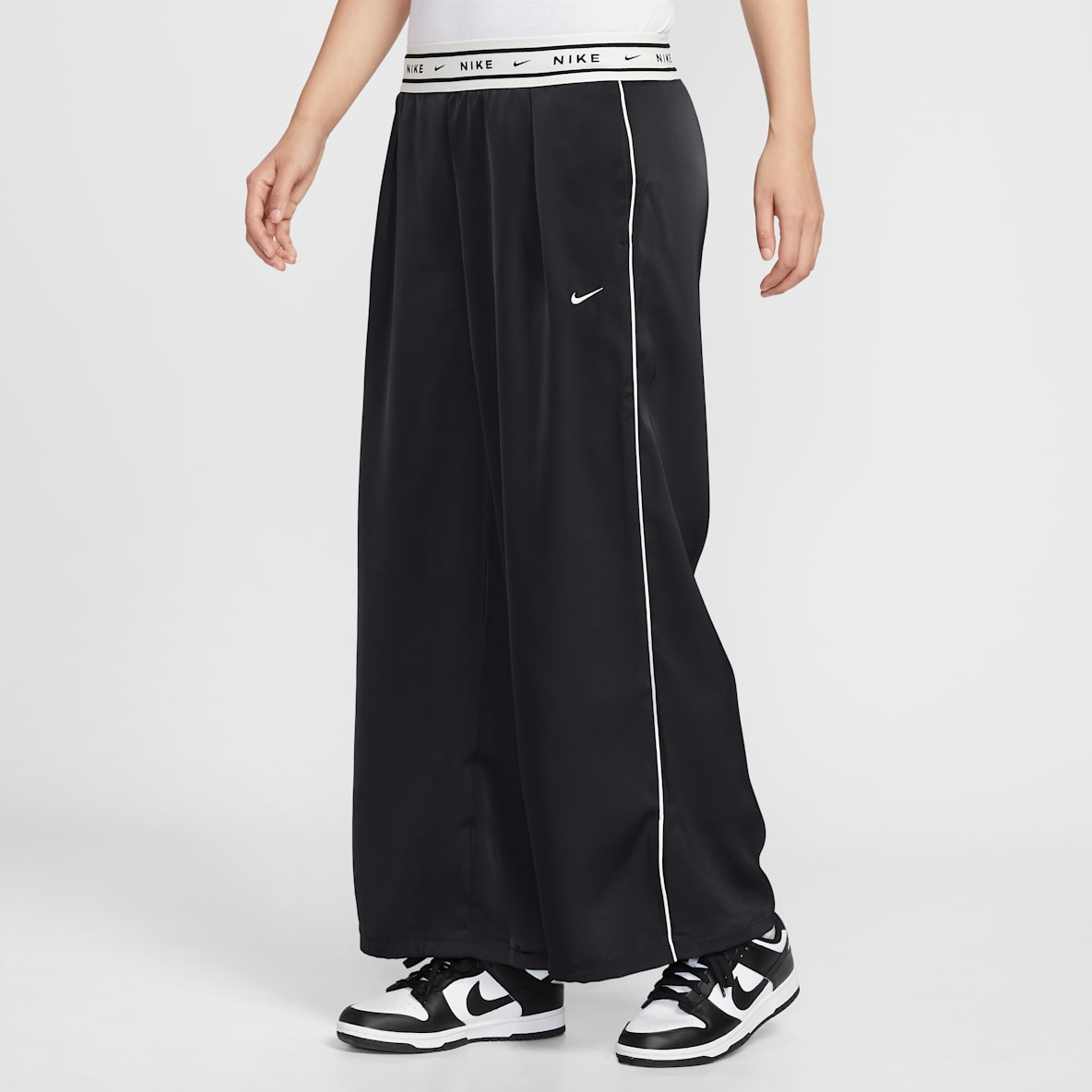 Nike Sportswear Nike Sportswear 女子宽松中腰缎面长裤