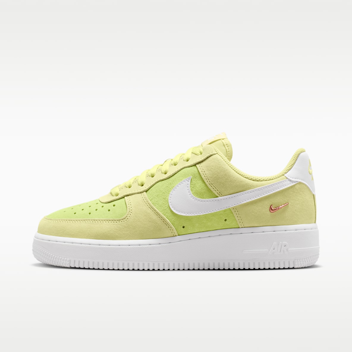 Air Force 1 '07 Low SE Air Force 1 '07 Low SE 女子空军一号运动鞋