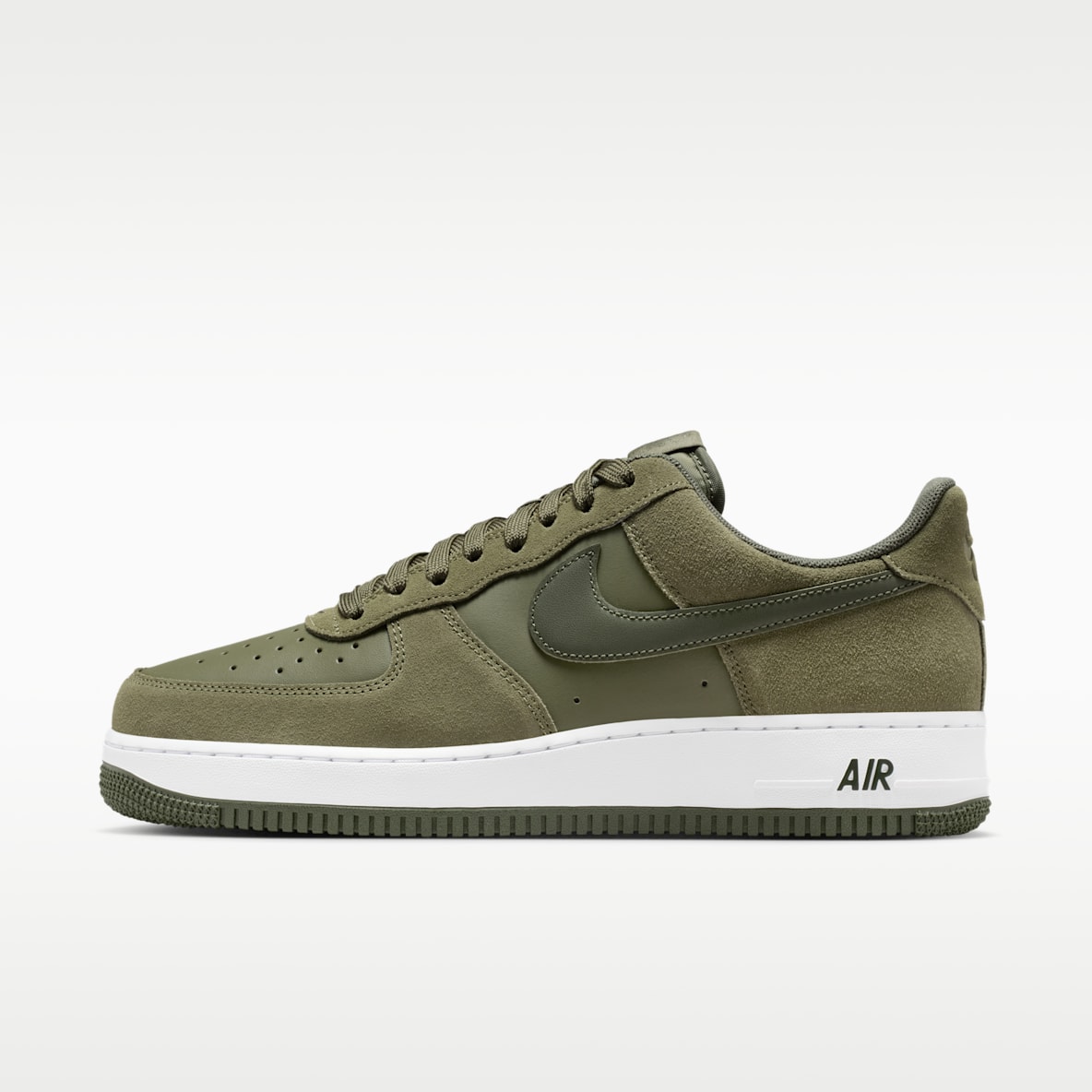 Nike Air Force 1 '07 LV8 Nike Air Force 1 '07 LV8 男子空军一号运动鞋