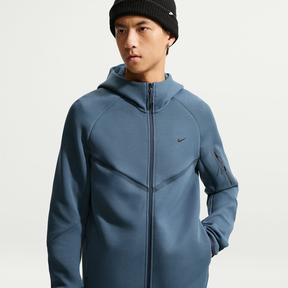 Nike Tech Windrunner 男子反光装饰针织全长拉链开襟夹克