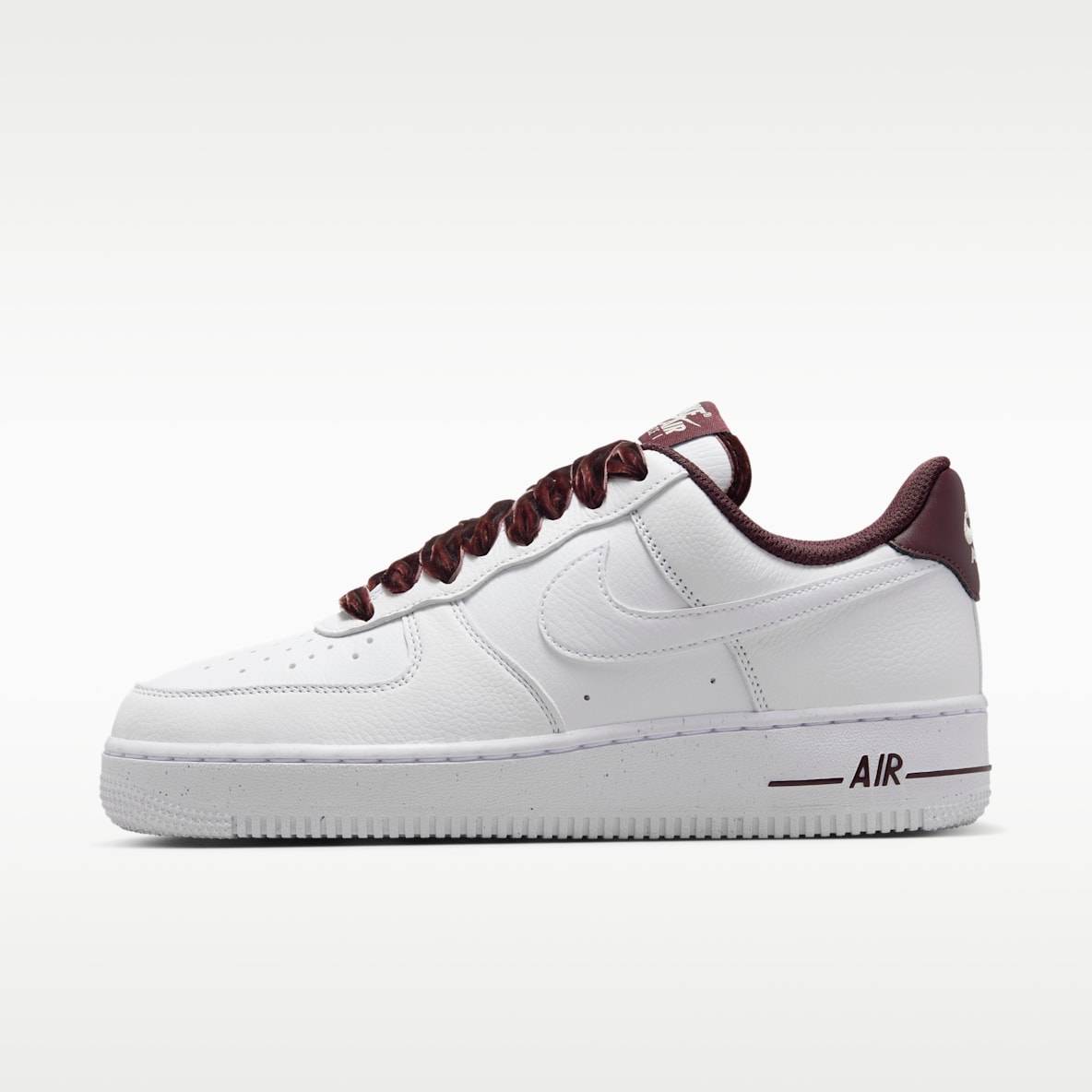 Nike Air Force 1 '07 Vintage 女子空军一号运动鞋