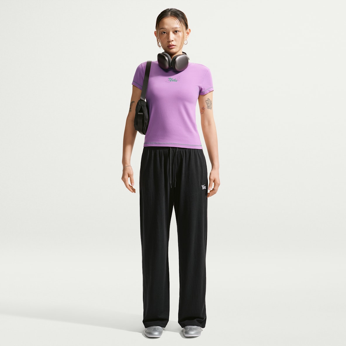 Nike Sportswear Chill Knit 女子中腰直筒长裤