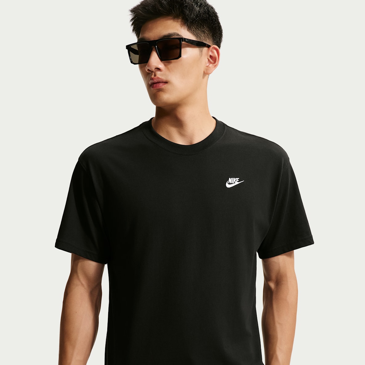 Nike Sportswear 男子短袖T恤