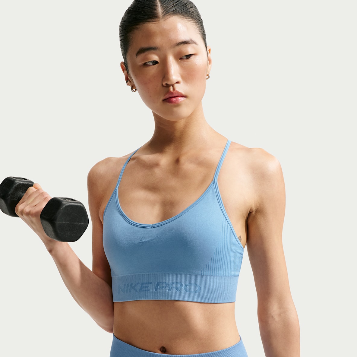 Nike Pro 女子速干低强度支撑衬垫训练内衣