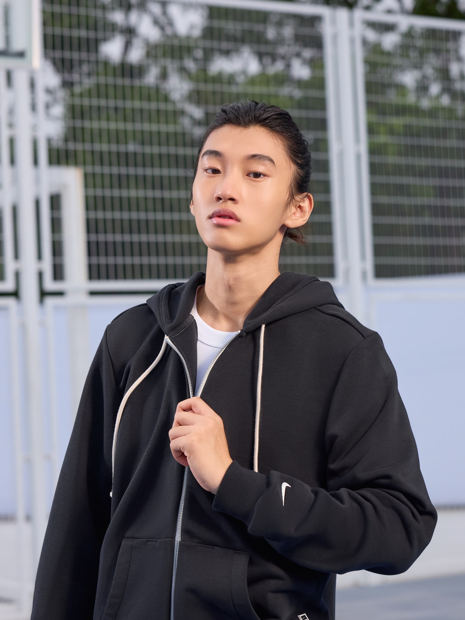 Nike Standard Issue Dri-FIT 男子速干全长拉链开襟篮球连帽衫