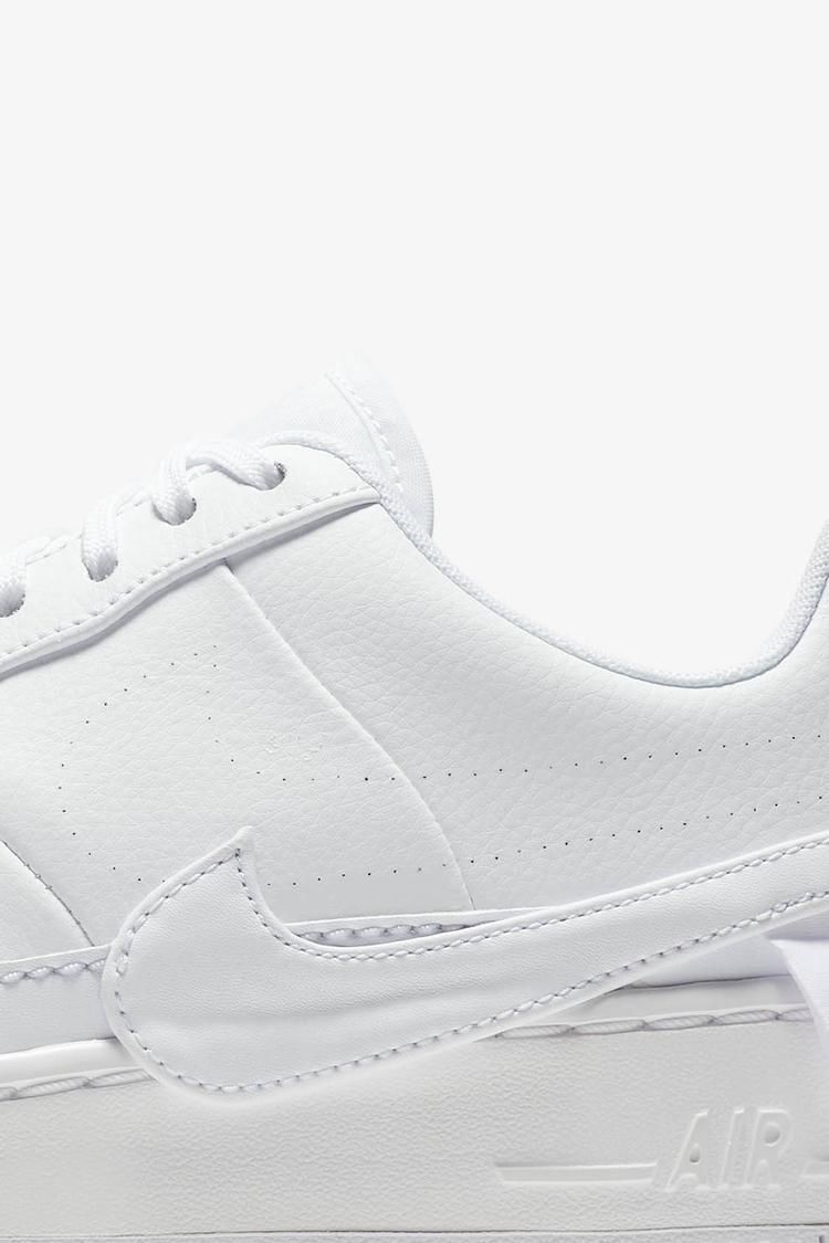 nike jester triple white